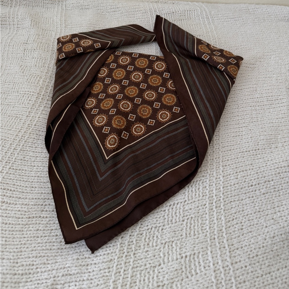 Brown Geometric Patterned Scarf